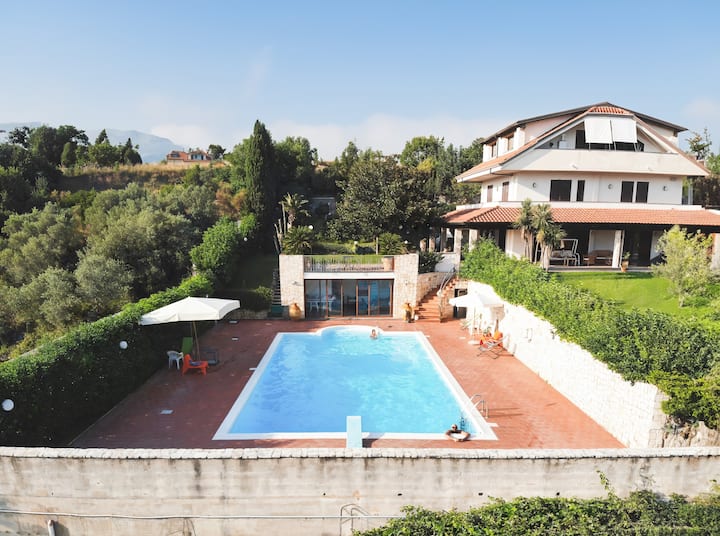 Villa Con Vista Panoramica - Scauri