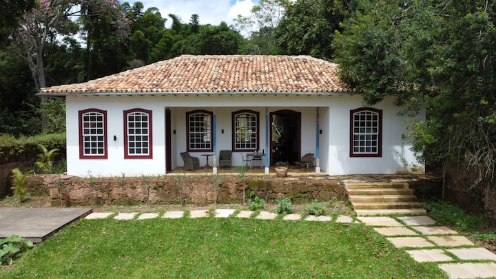 Casa Dos Cedros: Um Refúgio Encantador - Tiradentes