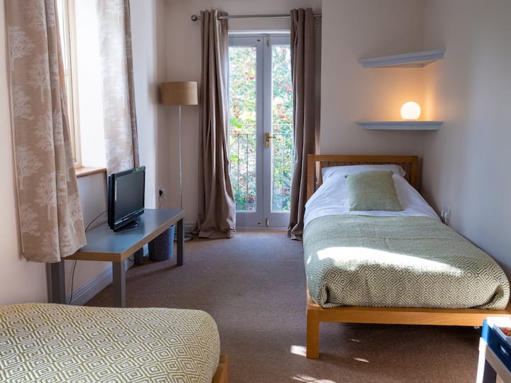 Otter Room By The River - Builth Wells