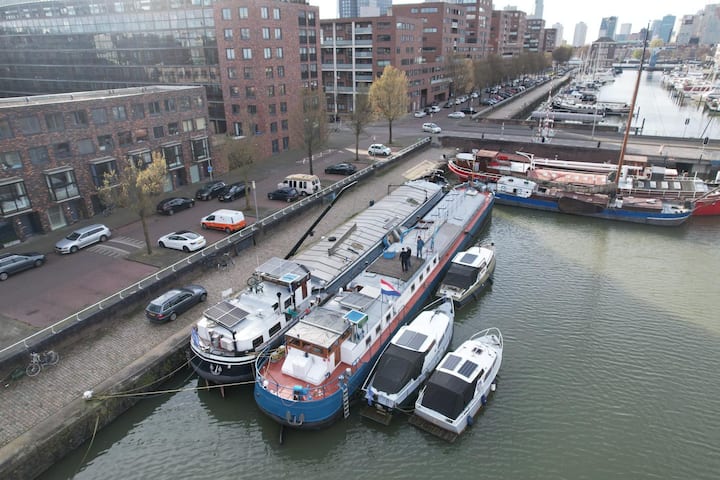 Boco Boathouse 11pax Marina View - Rotterdam
