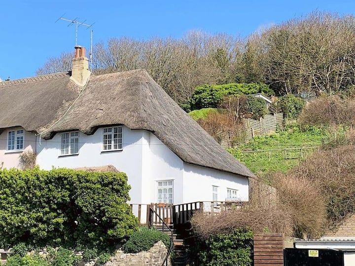 Thatched Cottage Near Iconic Beach - West Lulworth