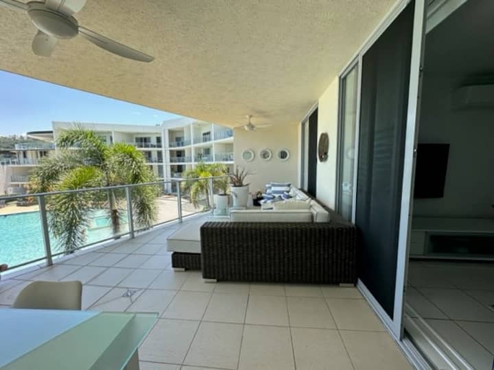 Stunning One Bedroom Ocean View Apartment - Trinity Beach