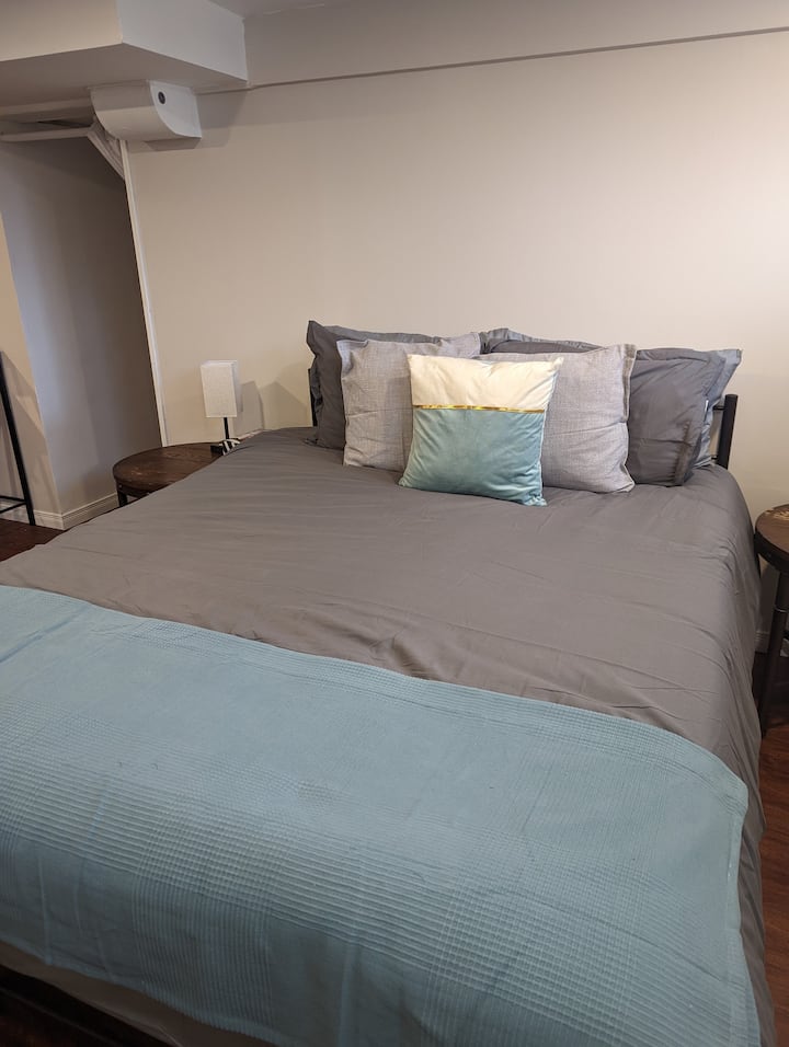 Spacious  New Room - Bowmanville