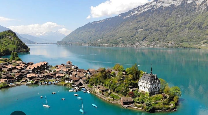 Romantic Swiss Alp Iseltwald With Lake & Mountains - Brienz