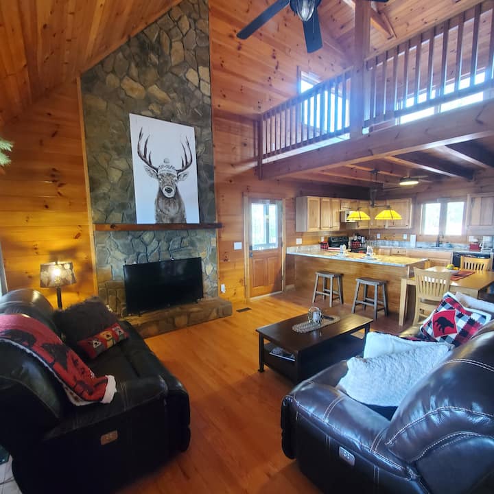 Beautiful, Spacious Cabin With Tourist Areas. - West Jefferson, NC