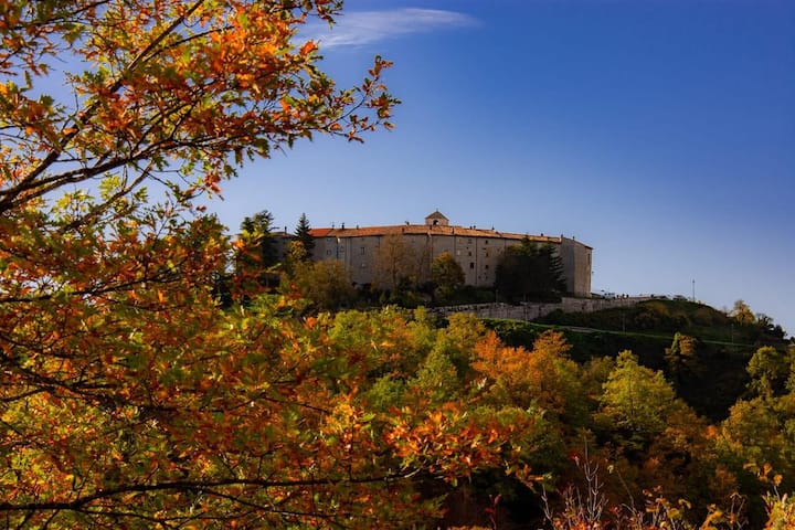 Borgo Medioevale Di Vastogirardi - Capracotta