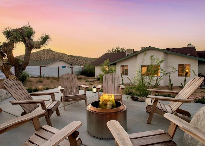 Stardust Ranch | Fire Pit, Hot Tub, Pet Friendly - Yucca Valley, CA