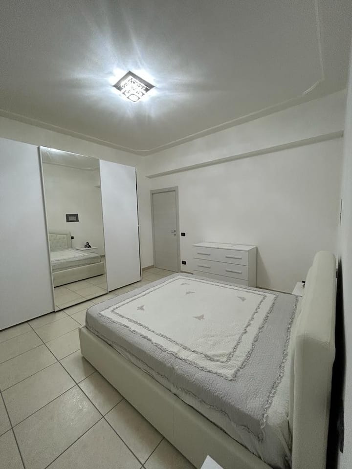 Superb 2 Room Apartment- Renewed - Poggibonsi