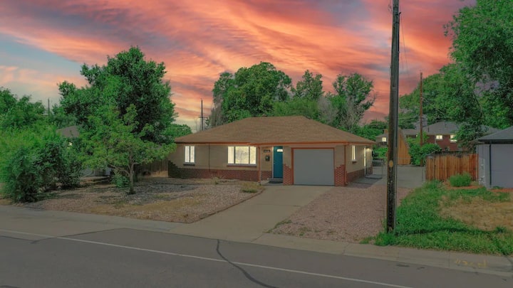Arvada 2 King Beds Private With Yard - Wheat Ridge, CO