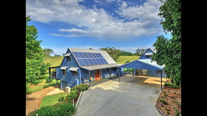Chambray Cottage: Country Retreat Near Maleny - マレーニー