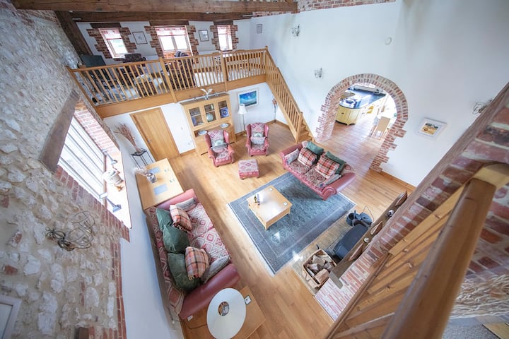 Barn Conversion With Luxury Comfort And Beautiful Peaceful Location - Norfolk