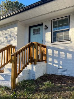 Sky Blue House  Goldsboro ! - Goldsboro