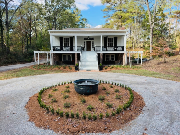 Historic Home From 1835 Restored With Sensible Modern Touches. - Columbus, MS