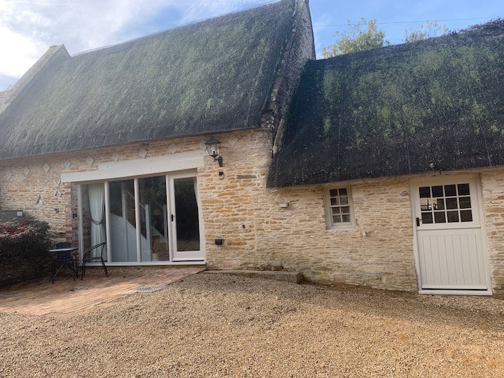 Stunning Thatched Barn- Newly Renovated, High Spec - Oakham
