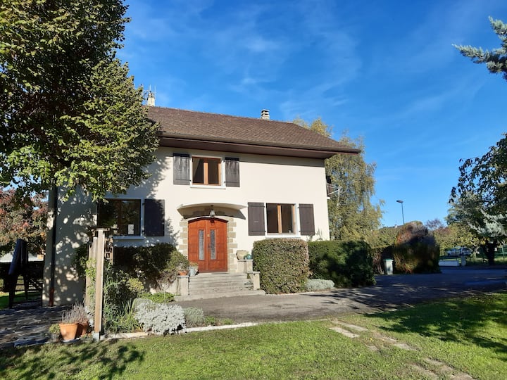 Beautiful House Near Lake Geneva, Up To 4 Bedrooms - Yvoire