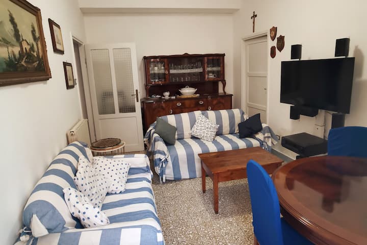 Apartment In The Central Area 10 Minutes Walk From The Calagalera / Feniglia Beaches - Orbetello