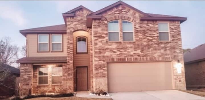 Two Story Home In The Heart Of The City! - Baytown, TX