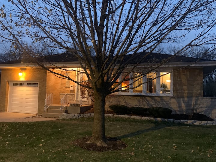 Family Home In Chicago-o'hare - Chicago O'Hare Airport (ORD)