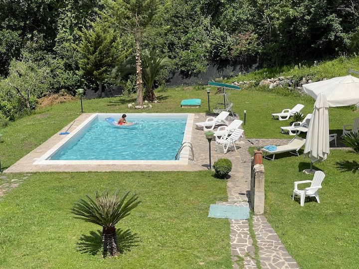 Villa In Campagna Con Piscina - Cervino