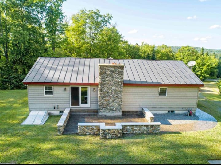 Cheerful 3-bedroom Cabin W/ Trail And Lake Access - Lake Francis State Park, Pittsburg