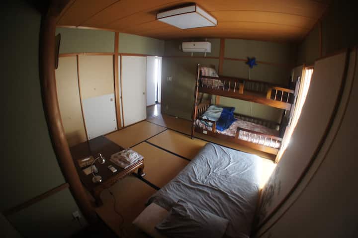 Hidden Stays Kochi 和室 - Kochi, Japan