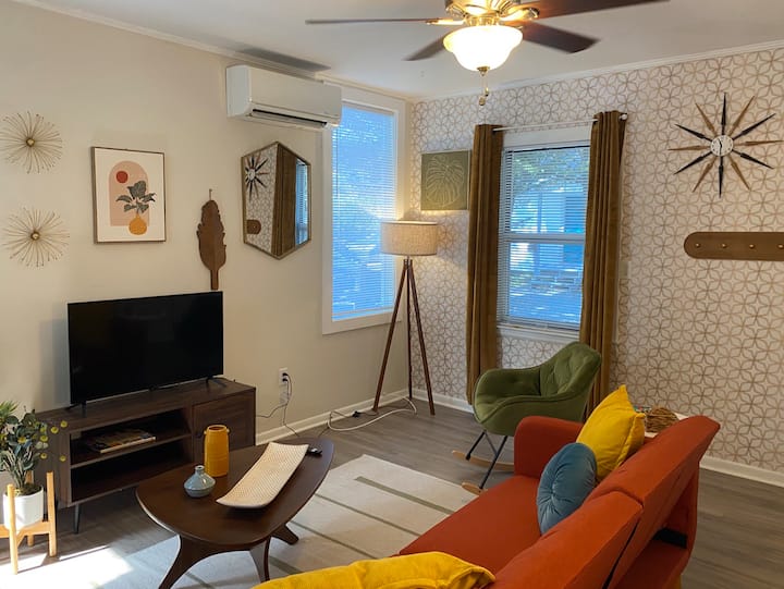 Funky One Bedroom In The Heart Of Carrboro - 채플힐