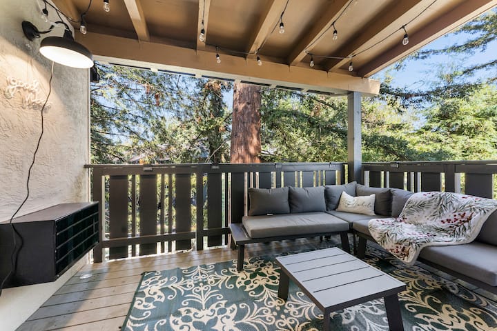 Relaxing Treehouse By The Lake - Hayward
