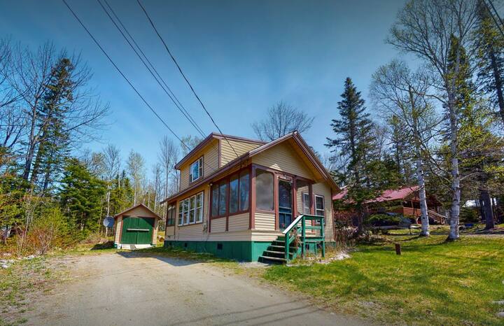 Charming Cabin With Wood Stove, Firepit And Porch! - Lily Bay State Park, Beaver Cove