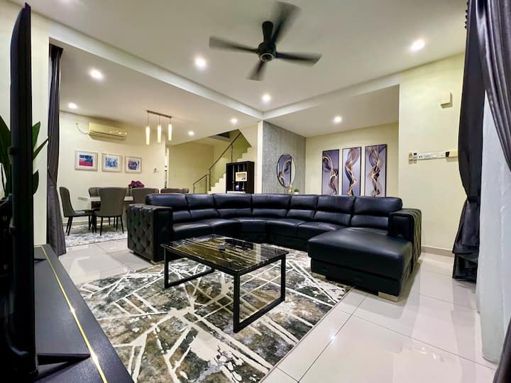Semi-d Homestay Perfect For Family Vacation - Punggol