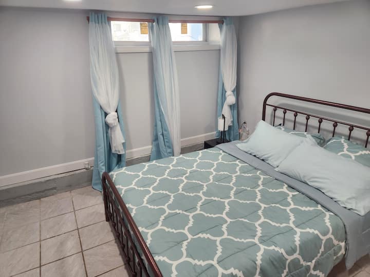 Cozy 1 Bedroom Rental Unit W/wifi And Free Parking - Brockton, MA