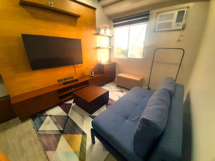 Condo In Central Bacolod With 100 Mbs Unli Wi-fi - Bacolod