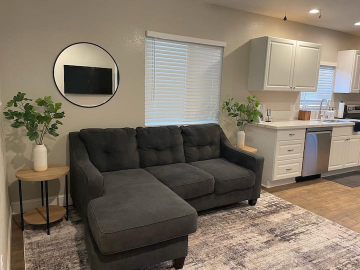 Beautiful Brand New Cozy 2 Bedroom Home - Lodi, CA