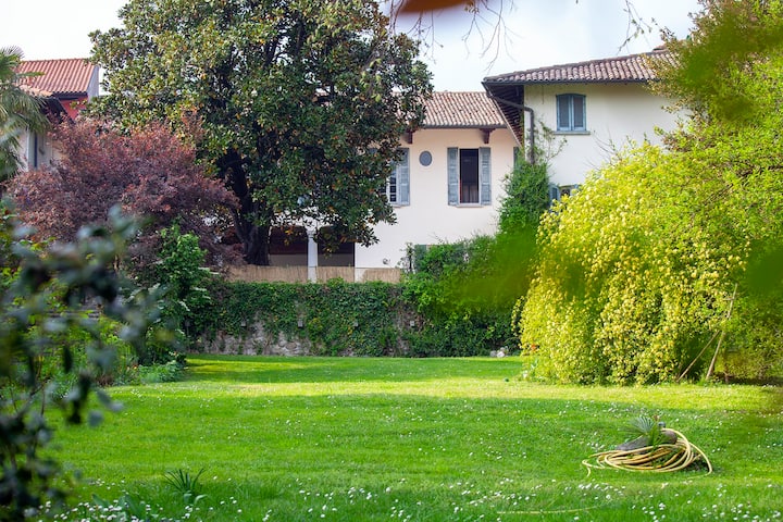 Historic Villa Berla, Frescoed House - Varese Lake - Varèse