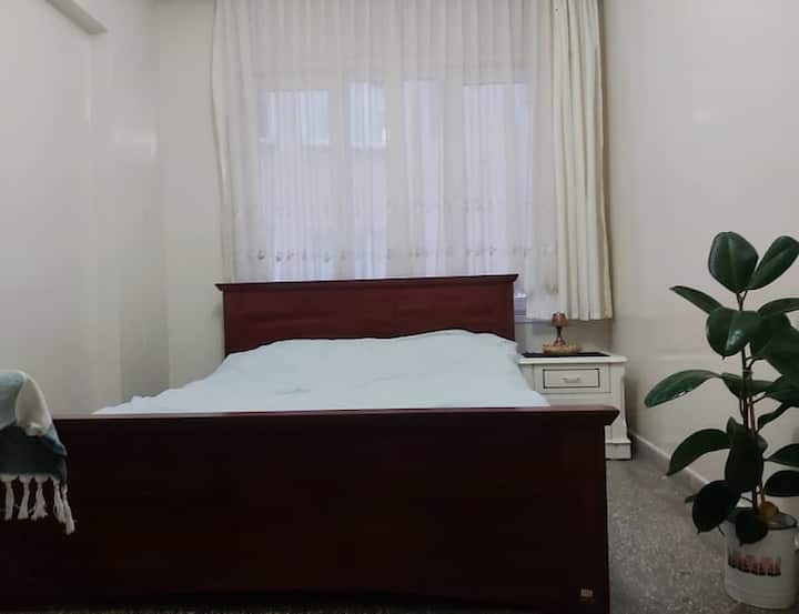 Large Room In The Heart Of The City - Kilis