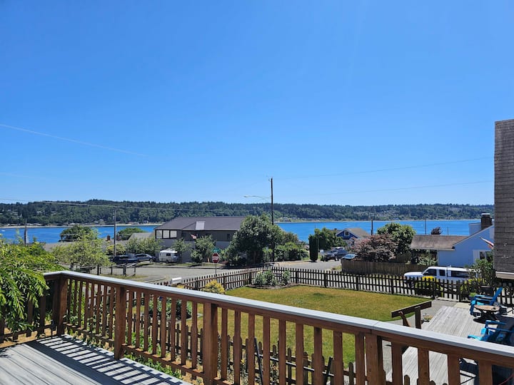 Ocean View Cottage With Hot Tub - Bremerton, WA