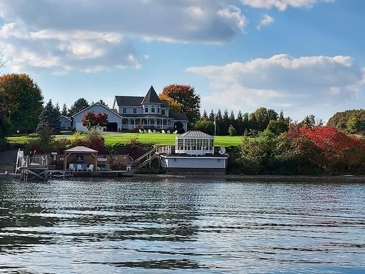Lake House Perfection!  Wine Country Escape - Interlaken, NY