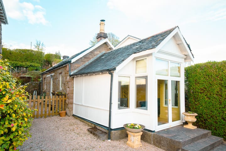 Entire Cottage With Garden And Great Views! - Dunoon
