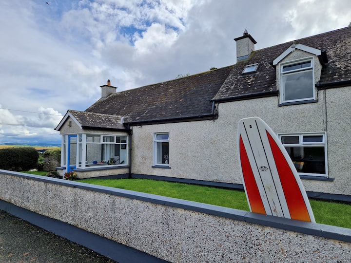 Homely Farm Cottage With Open Fire And Sea Views - Rathmullan