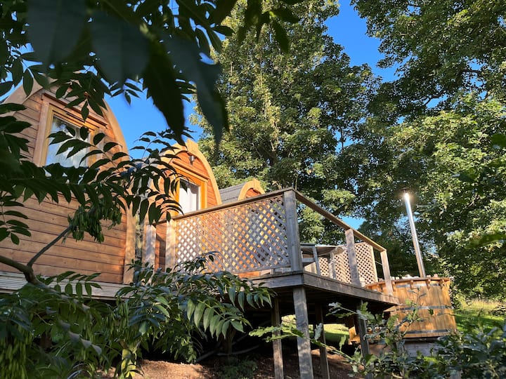 Luxury Treehouse Styled Pods With Hot Tubs - Northumberland