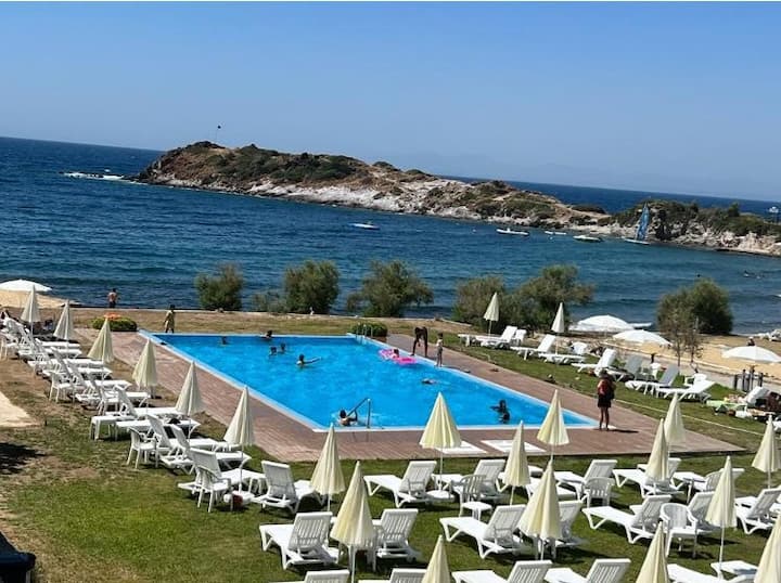 Bodrum Yalıkavak’ta Plajı Olan Sitede Villa. - Gündoğan