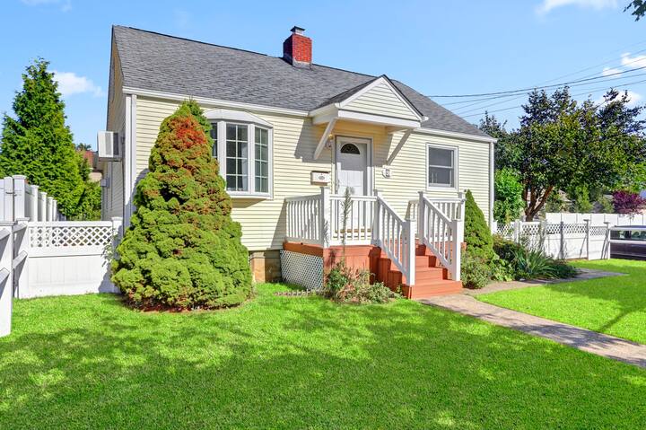 Modern Updated Cape Cod 4br 2bath ! Open Layout - Bethpage State Park, Farmingdale