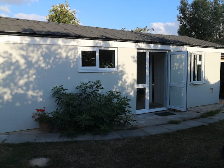 Modern 1-bedroom Guest House In Didcot - ジドコット