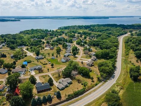 Lake Red Rock, IA airbnb, hotels and vacation rentals