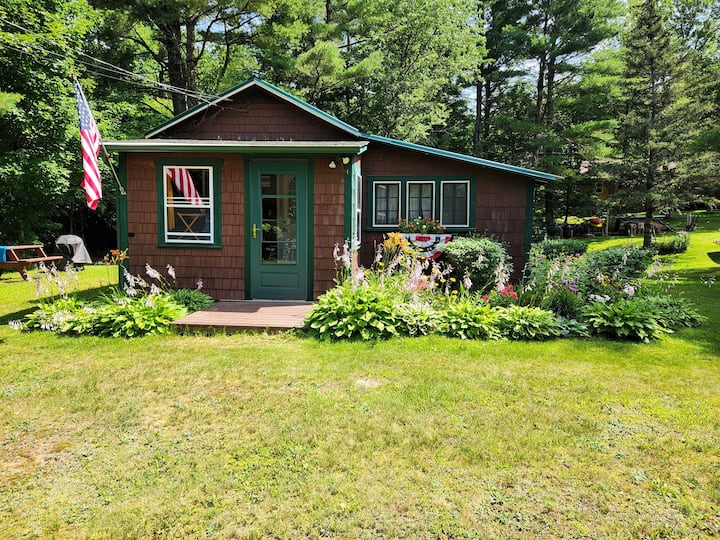 Ammonoosuc House, Cozy Cabin - No Cleaning Fee! - 베들레헴