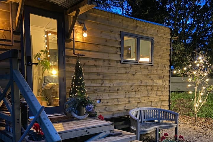 Cosy Romantic Hut Escape In Beautiful Wicklow - Wicklow