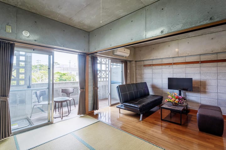 Condominium/japanese Room For 4 People /4 People - 名護市