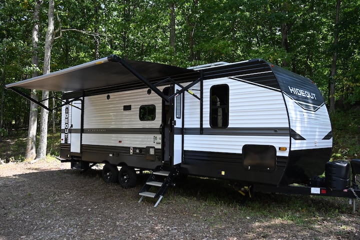 Modern Rv Camper #2 | Sleeps 6 & Pet-friendly - Catskill, NY
