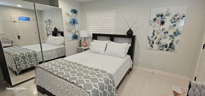 Nice, Cozy 1 Bedroom In Orange City! - Santa Ana, CA