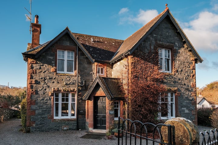 Beautiful Old School House, Luxury With Hot Tub. - Dumfries and Galloway