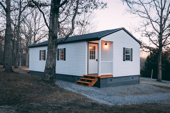 Cozy Cottage On 4 Acres - Crossville, TN